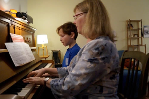 Annemarie Beck - Klavier spielen lernen